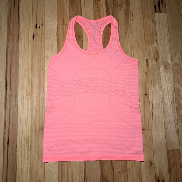 Lululemon Swiftly Tech Racerback Tank - Picture 2 of 6